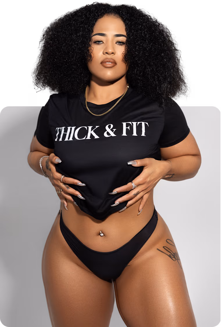 Fitness coach Stephanie of Thick & Fit Fitness in custom apparel